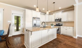 2923 Palamino Dr, Benton, AR 72015