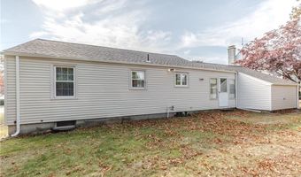 19 Coulters Rd, Cranston, RI 02920