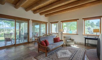 265 Hondo Seco Rd, Arroyo Seco, NM 87514