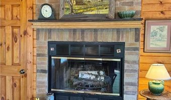 395 Broadway St W, Akeley, MN 56433