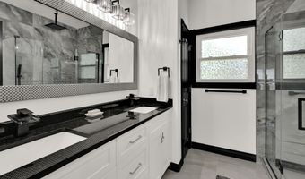 4433 S DEVONSHIRE Dr E, Bountiful, UT 84010