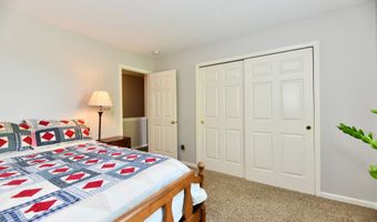 938 Weeping Way Ln, Avon, IN 46123