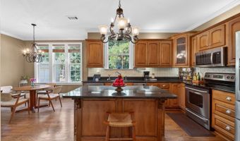 117 Big Oak Dr, Barnesville, GA 30204