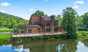 106 DK Ranch Ln, Ashland, KY 41102