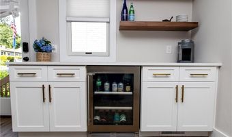 3 Onondega Rd, Narragansett, RI 02882