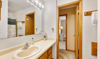 5406 Big Bow Rd, Fitchburg, WI 53711