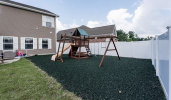 1661 Devonshire Ave, Avon, IN 46123