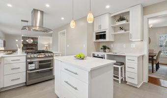 7708 BRICKYARD Rd, Potomac, MD 20854