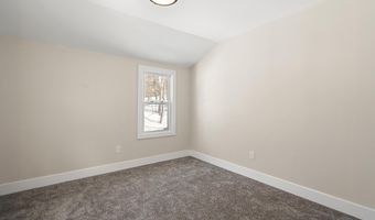 6 Juniper Ridge Dr, Danbury, CT 06811