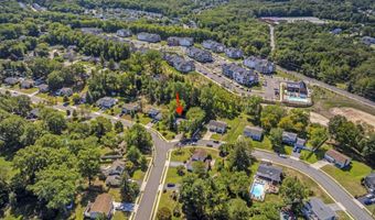 26 Warren Dr, Aberdeen, NJ 07747