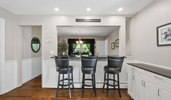 8 Winthrop Rd, Bethel, CT 06801