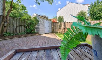 6576 MEDINAH Ln, Alexandria, VA 22312