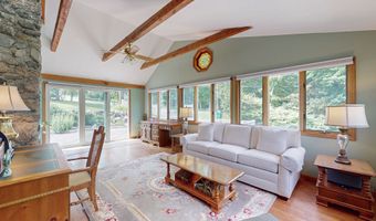 10 Baxter St, Danbury, CT 06811
