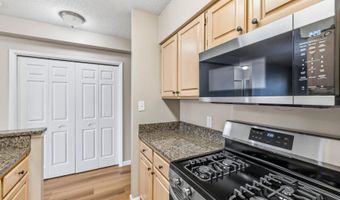 4801 FAIRMONT Ave 712, Bethesda, MD 20814