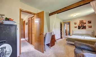 628 E Sand Hollar Rd, Bloomfield, IN 47424