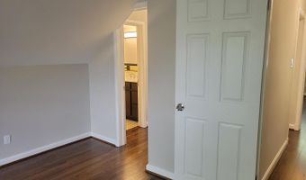 2250 N QUANTICO St, Arlington, VA 22205