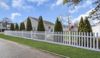 1400 Mizzen Ave, Beachwood, NJ 08722