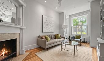 111 8TH St SE, Washington, DC 20003