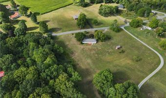 39128 Crestview Rd, Leetonia, OH 44431