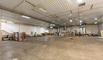 Deerfield Avenue NW, Dalton, OH 44618