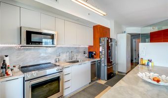 3131 NE 188th St 1-808, Aventura, FL 33180
