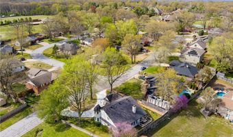 1300 Quail Run Cir, Bentonville, AR 72712