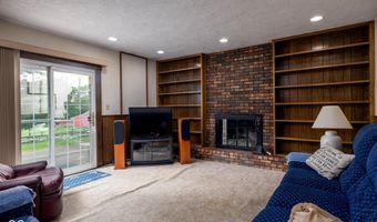 5749 Teresa Dr, Alexandria, IN 46001