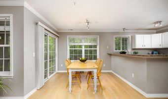 3039 Barclay Way, Ann Arbor, MI 48105