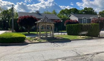 33 College Hill Rd 10, Warwick, RI 02886
