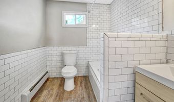 133 Fiske St, Waterbury, CT 06710