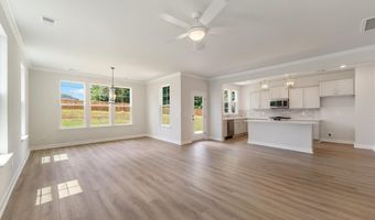 7035 New Horizons Ln, Boiling Springs, SC 29316