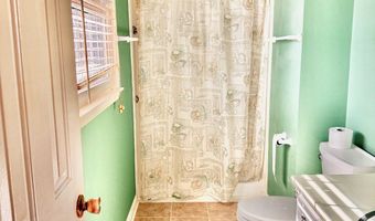 66 Meadow Ln, Barnwell, SC 29812