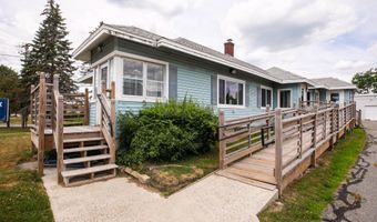 875 Hammond St, Bangor, ME 04401