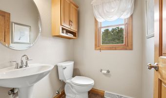 3208 S SOLITUDE Ln, Appleton, WI 54915