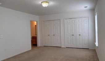 2776 S Knightsbridge Cir, Ann Arbor, MI 48105