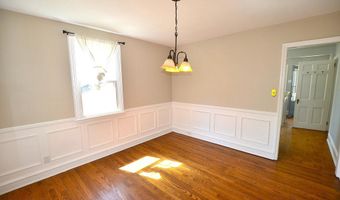 14 HILLSIDE Rd, Claymont, DE 19703