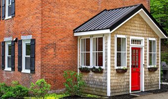 290 Leighton Rd, Augusta, ME 04330