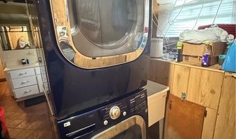 31 BARNES Ave, Johnston, RI 02919