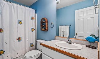 8 Bass St, Alligator Point, FL 32346