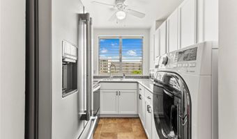 1555 Pohaku St A405, Honolulu, HI 96817