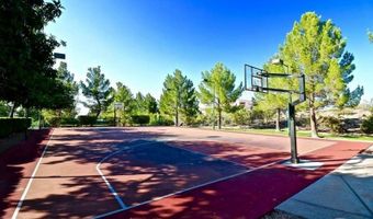 71 Fountainhead Cir, Henderson, NV 89052