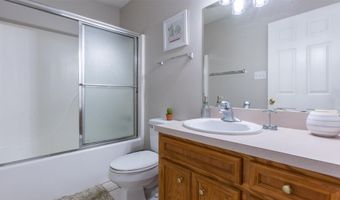 634 E N 16th St B, Abilene, TX 79601