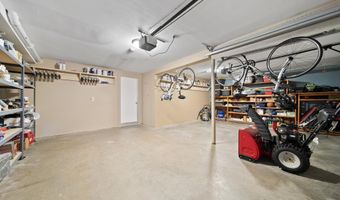 23 Holman Way, Chester, NH 03036