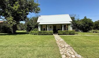 713 N Mesquite St, Hico, TX 76457