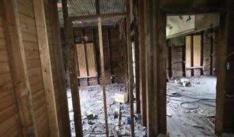 105 Highland Ave, Appalachia, VA 24216