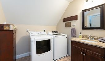 226 Villager Rd, Chester, NH 03036