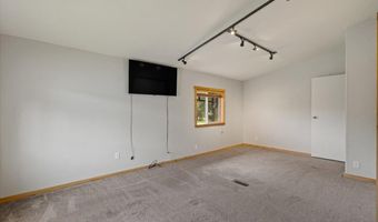 433 Shamar Dr, Blanchard, ID 83804
