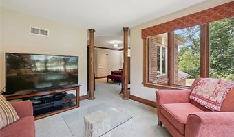 1653 Chapel Ridge Ln, Adams Twp., PA 16046