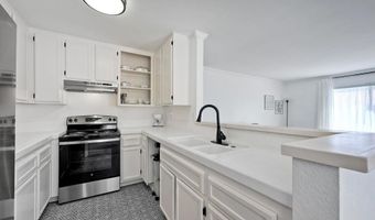 7701 Caminito Leon 201, Carlsbad, CA 92009