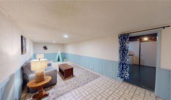 419 Ridge Rd, Albert Lea, MN 56007